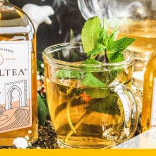 Noveltea alkoholhaltiger Tee mit Gin, Rum & Whisky